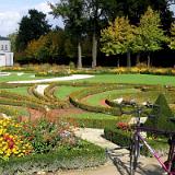 1201S 23 Schloss Neuhaus Okt 03